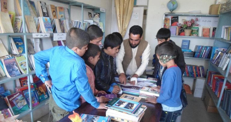 ACKU Celebrates World Literacy Day by Donating Books to Vulnerable Children and Orphans (8 Sep 18)